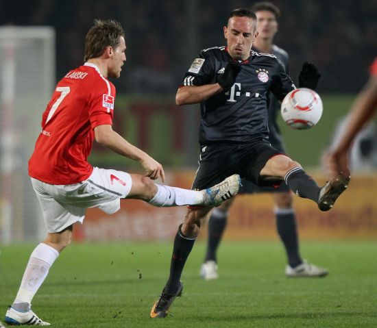 面对强敌时 面对强敌时